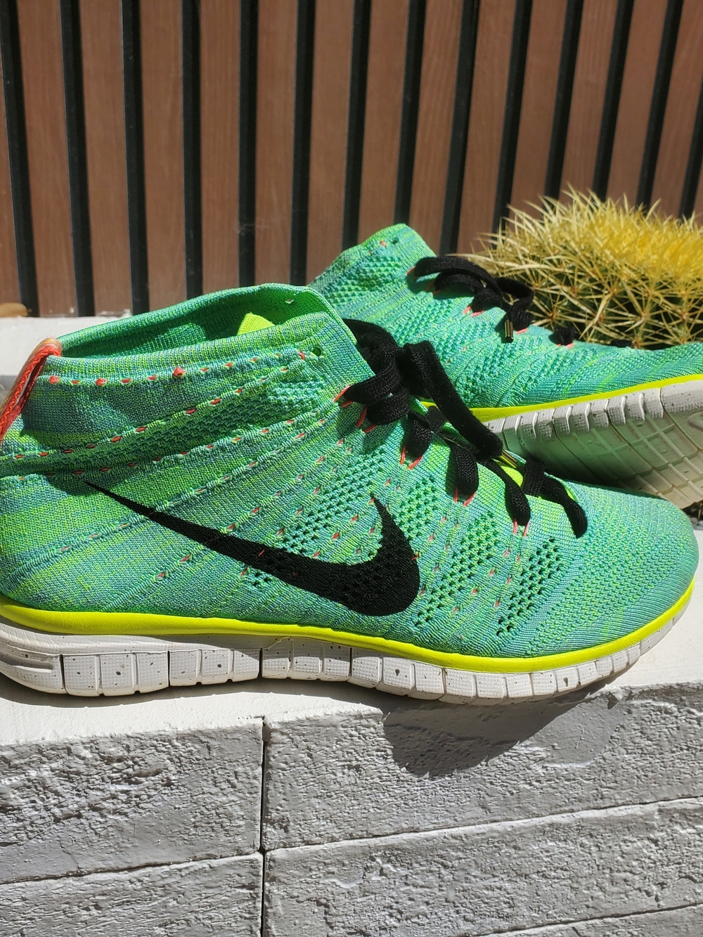 Nike Free Rn Flyknit Chukka Size Men's 9.5